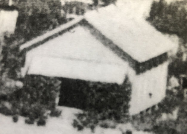 Earliest known photo of the schoolhouse from 1920