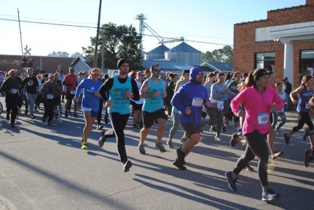 Runners at the Benson 4k run